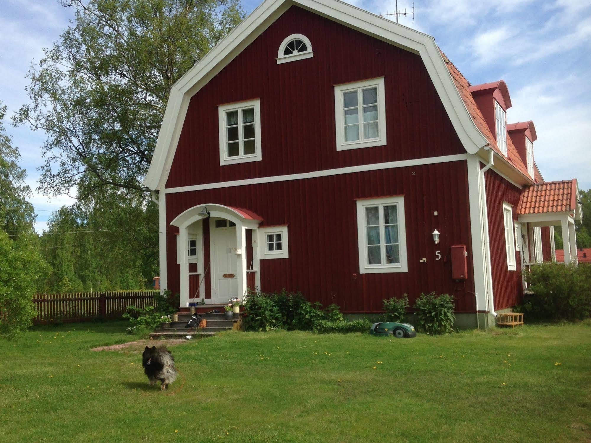 Mora Vandrarhem Och Gaesthem Vinäs 外观 照片
