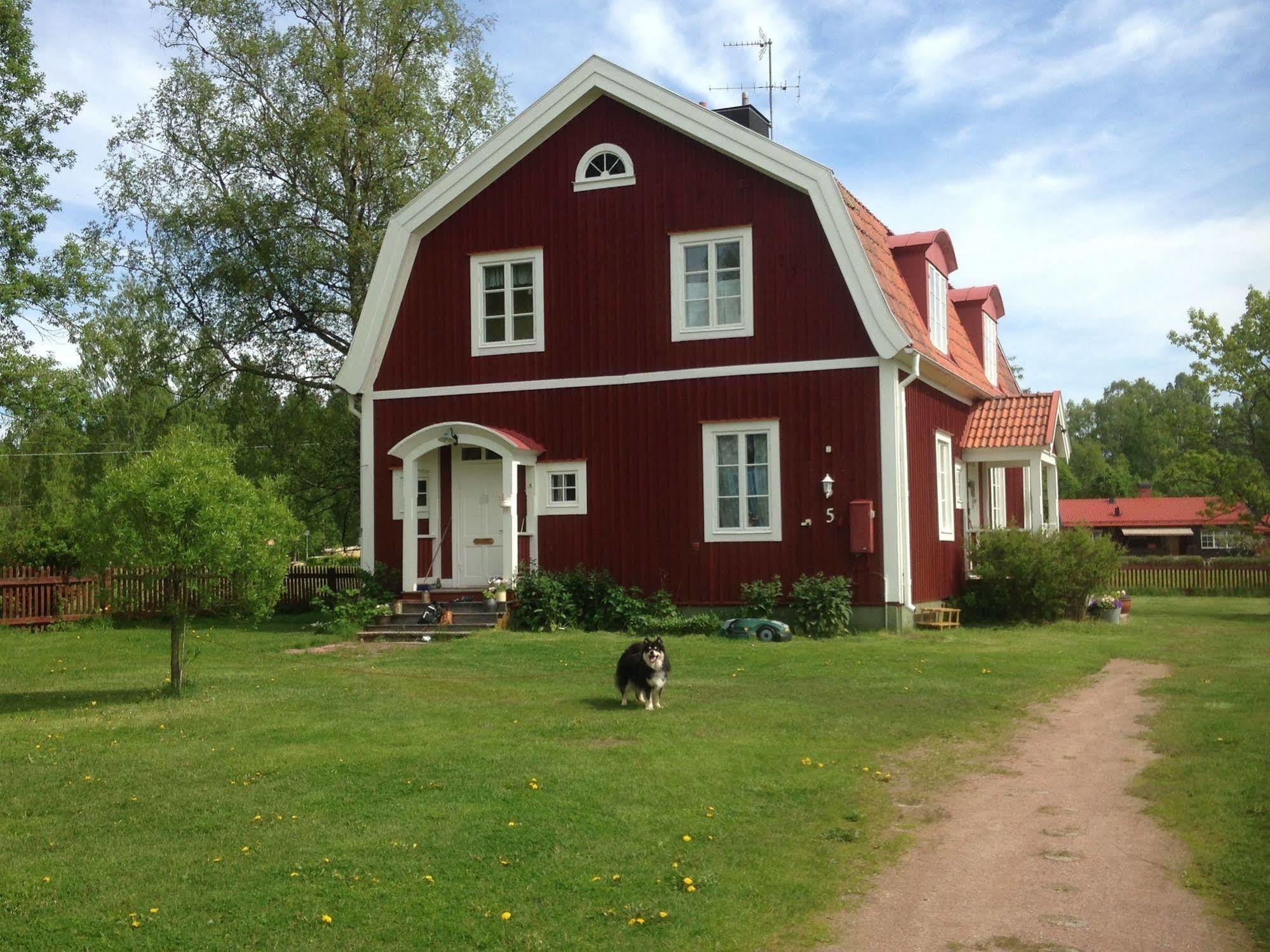 Mora Vandrarhem Och Gaesthem Vinäs 外观 照片